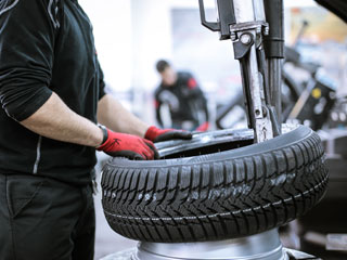 Rick's-66-Tire-Repair.jpg